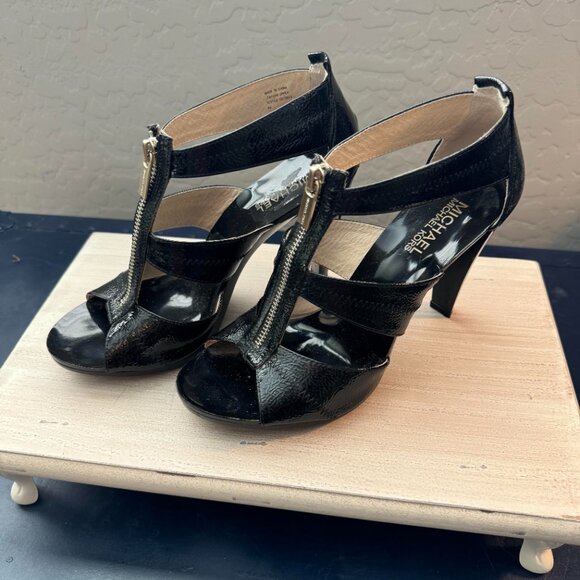 Michael Kors Shoes - Michael Kors Berkley T Strap Zipper open toe heels size 8
